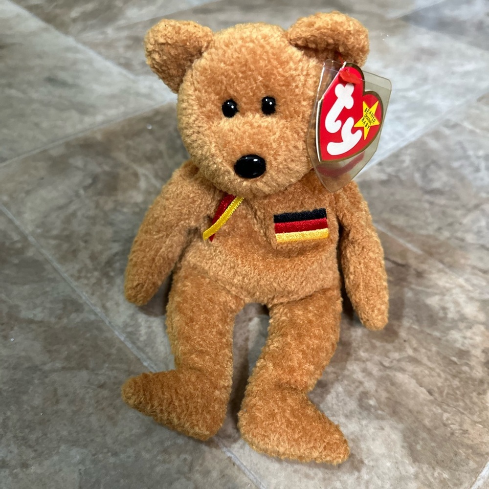 Vintage TY Beanie Baby Germania Bear